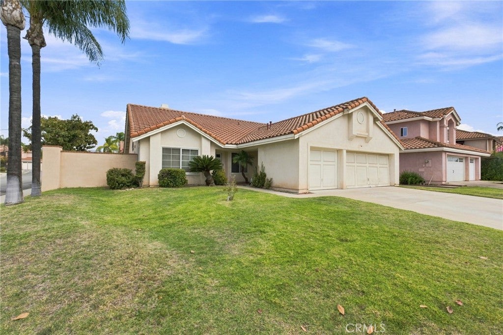 2127 E Bellbrook