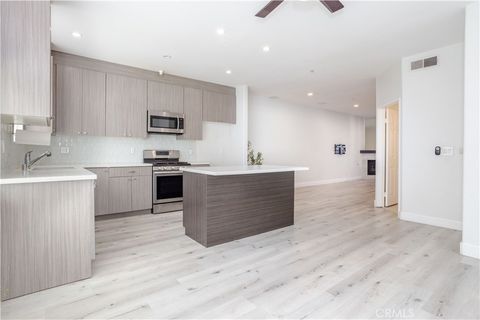 Photo of 18347 Saticoy #28, Reseda, CA 91335 (MLS # SR26018733)