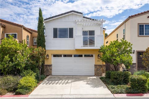 Photo of 351 Calle De Pueblo, Templeton, CA 93465 (MLS # SC26177242)