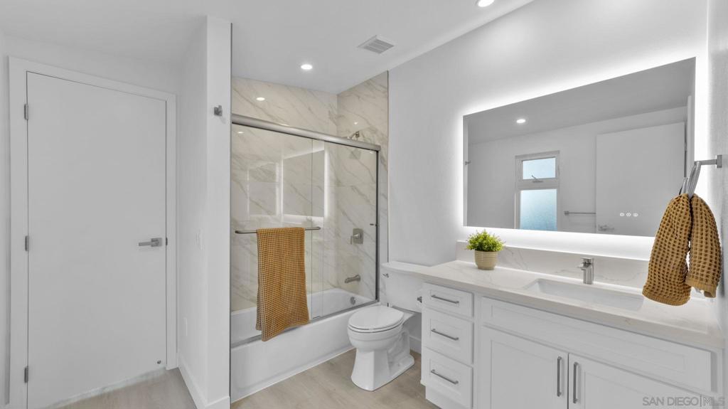 Pacific Beach - Residential