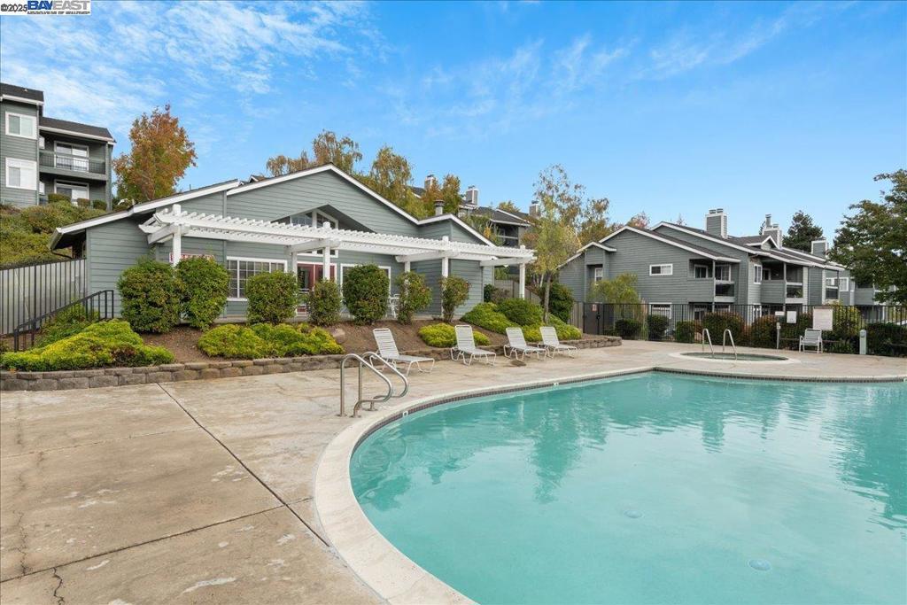 CANYON MEADOWS - Residential