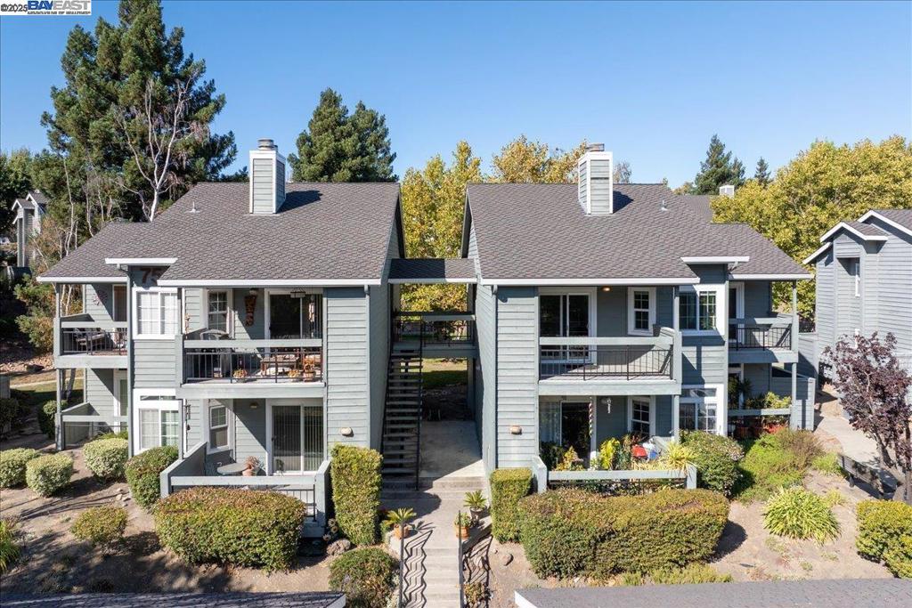 CANYON MEADOWS - Residential