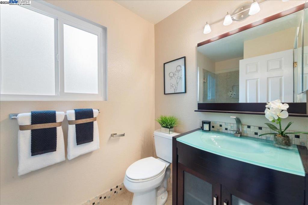 CANYON MEADOWS - Residential