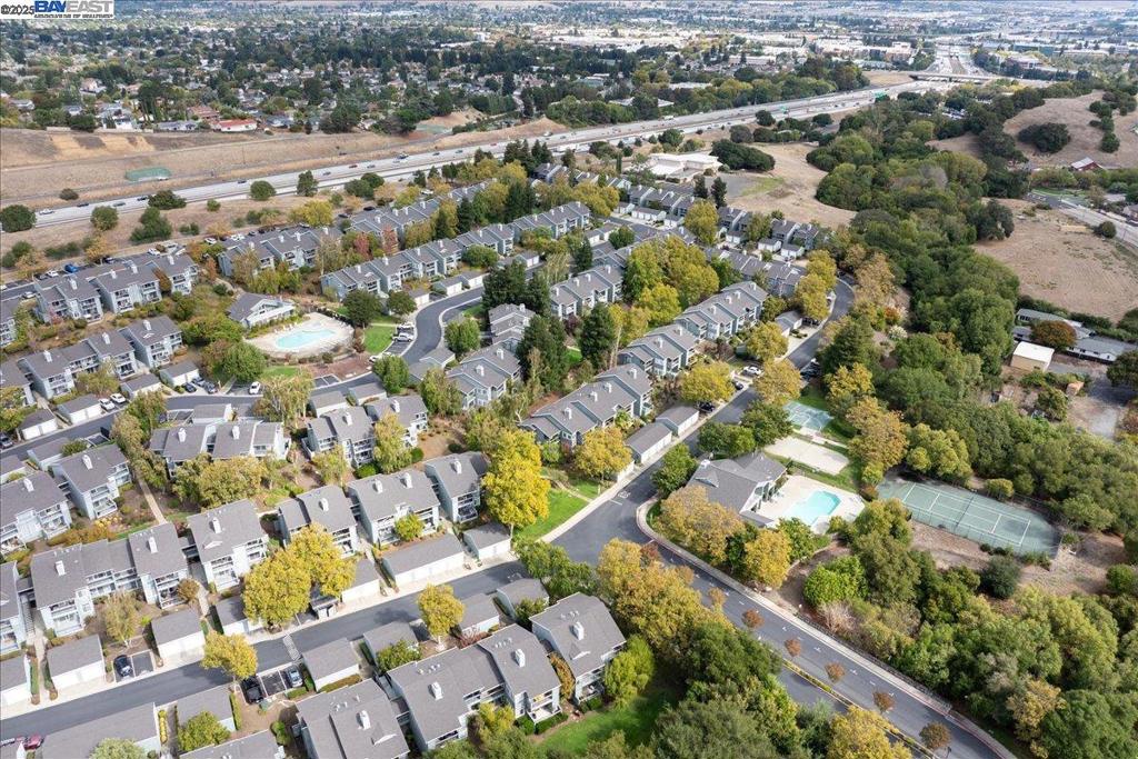 CANYON MEADOWS - Residential