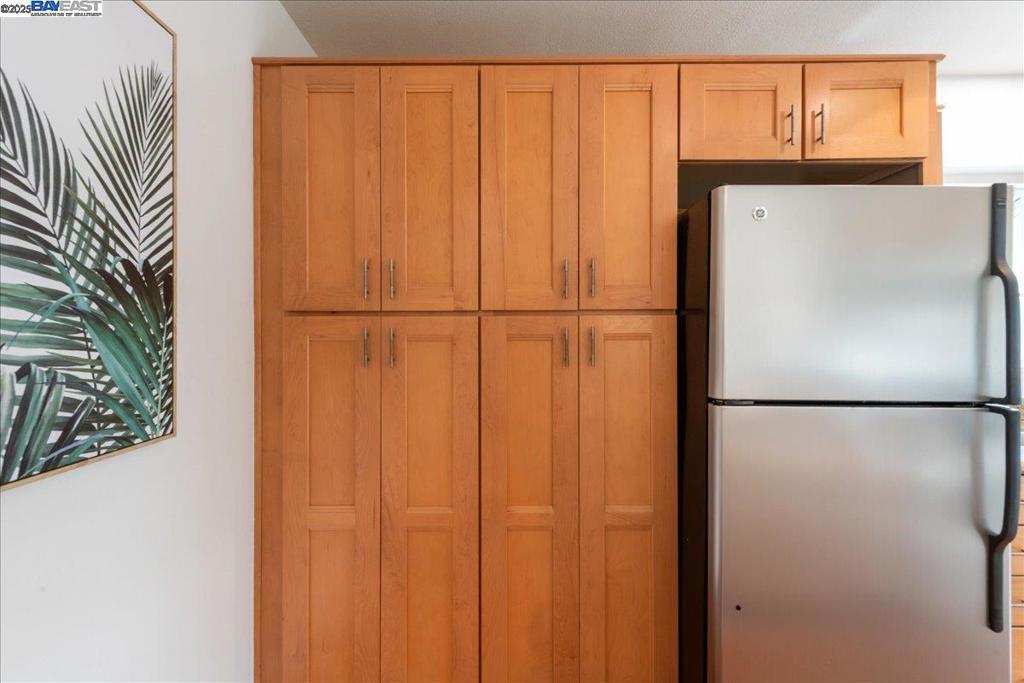 CANYON MEADOWS - Residential