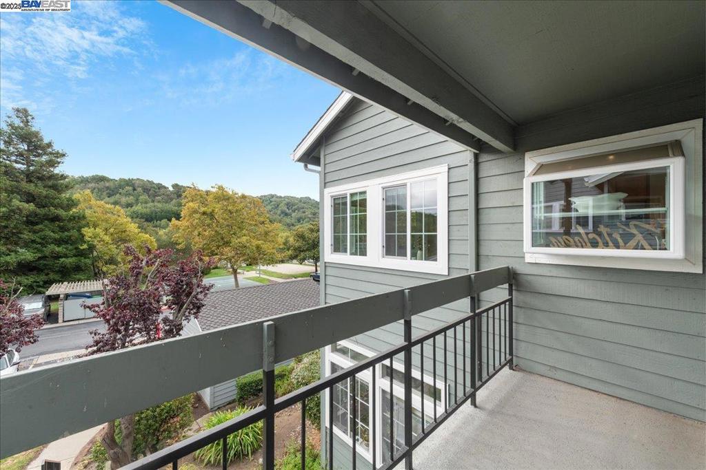 CANYON MEADOWS - Residential