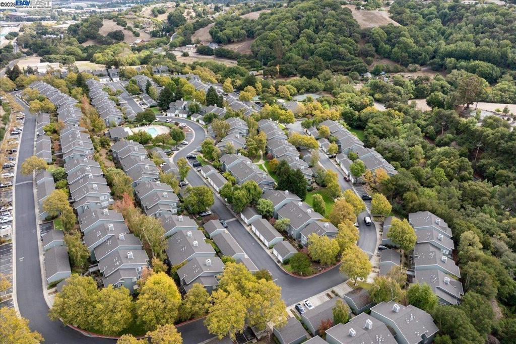 CANYON MEADOWS - Residential