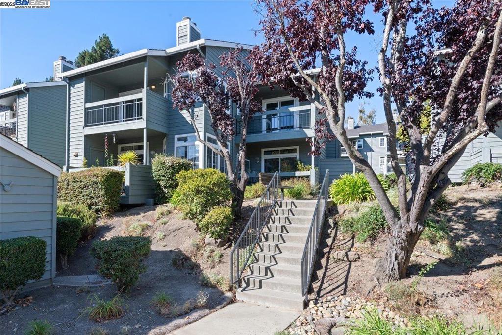 CANYON MEADOWS - Residential