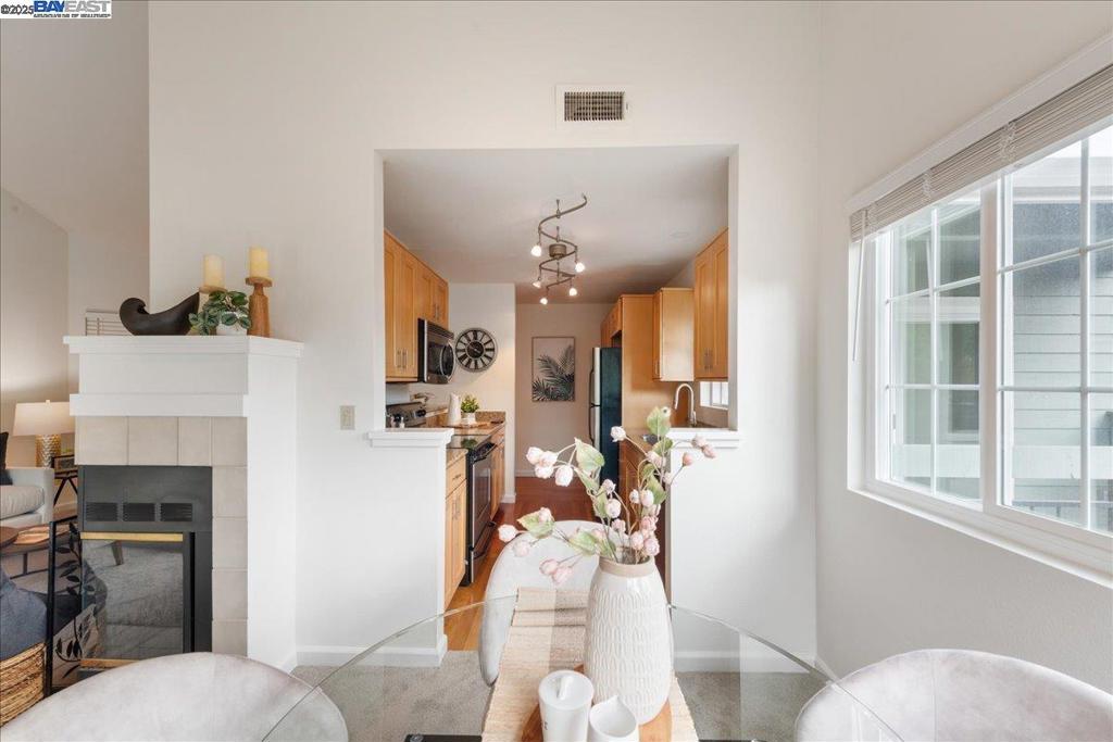 CANYON MEADOWS - Residential