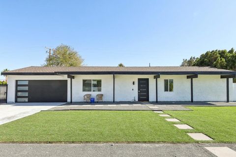 Photo of 3010 N Chuperosa Road, Palm Springs, CA 92262 (MLS # 219142586DA)