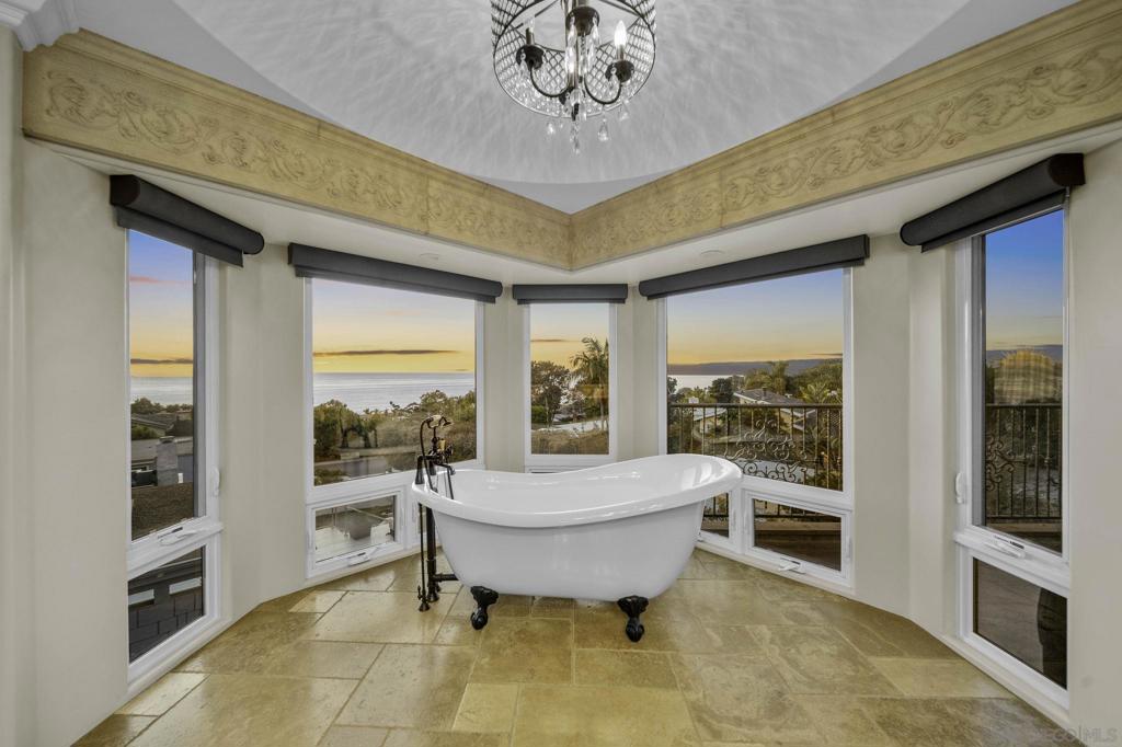 Del Mar - Residential