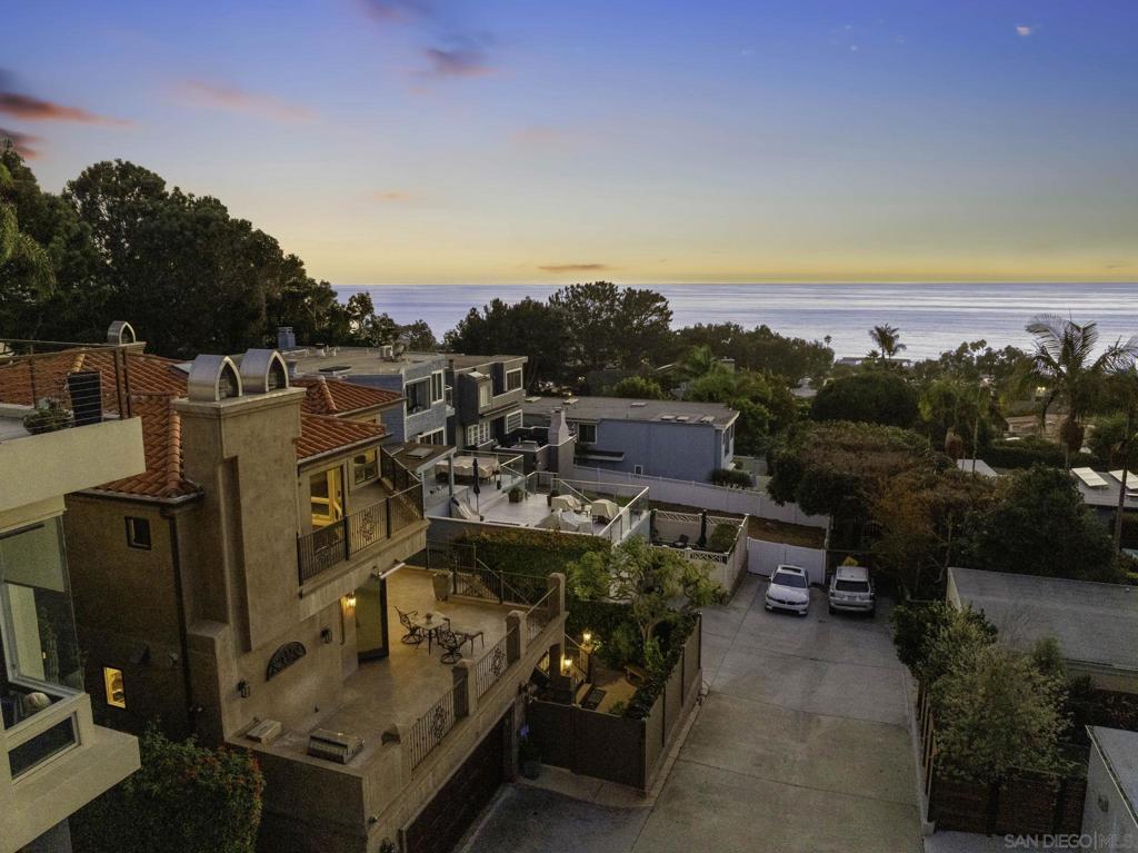 Del Mar - Residential