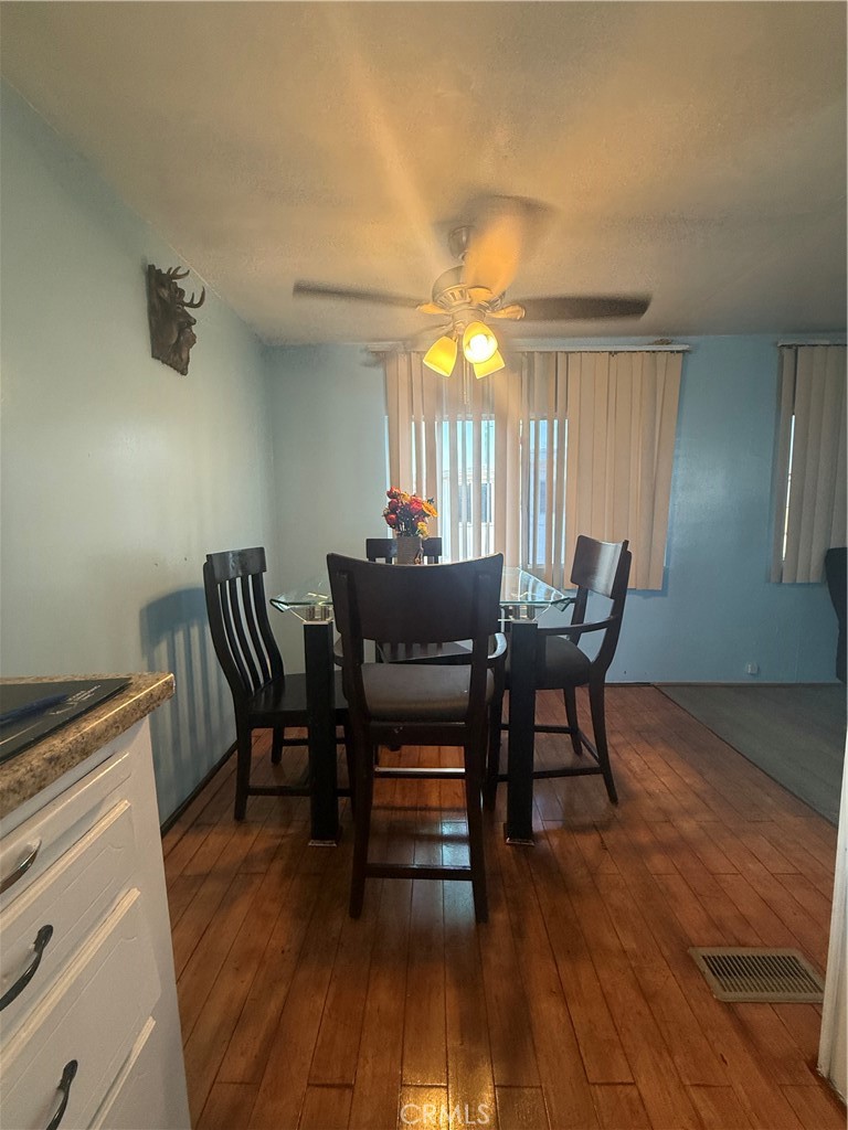 1517 Merced 43