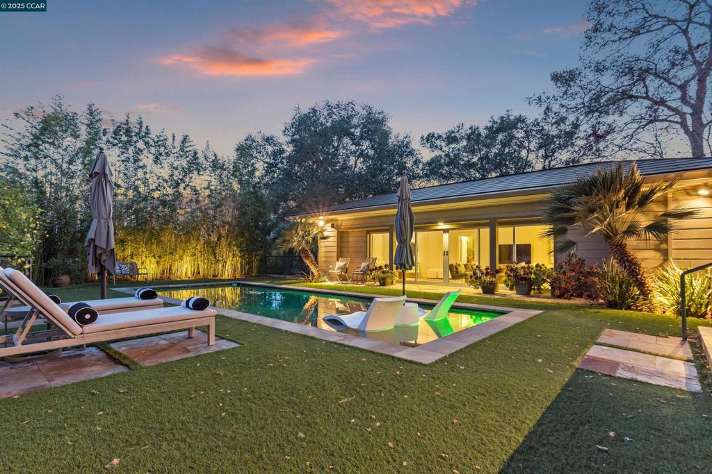 1121 Estates Dr