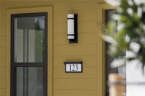 123 Bosal Irvine CA 92618