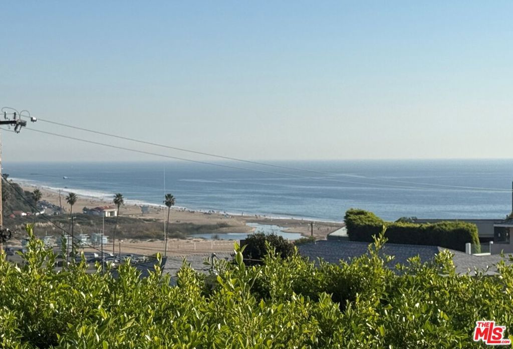 Photo of 29752 Baden Place, Malibu, CA 90265 (MLS # 26638513)