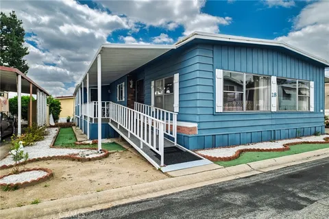 1035 E Huntington Drive Unit 28, Monrovia, CA 91016 - MLS#: OC25113409