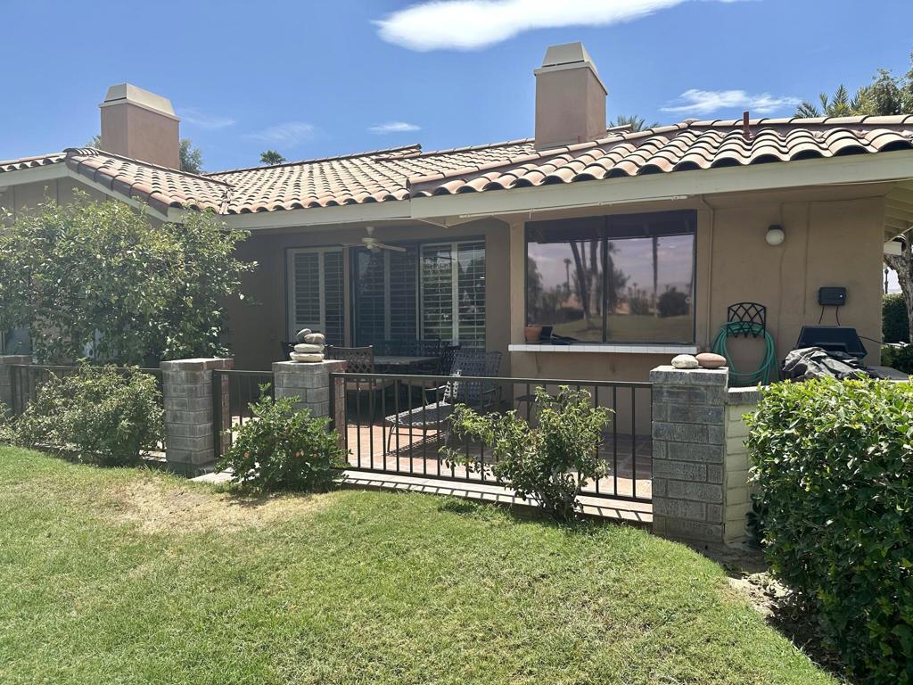 352 S Sierra Madre
