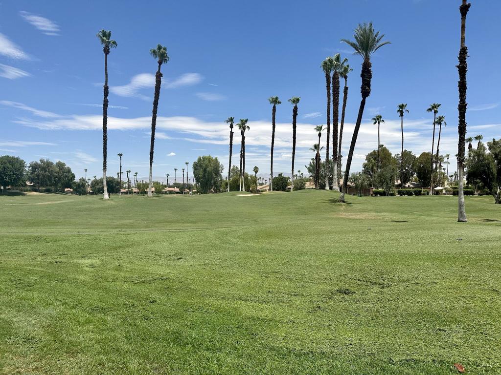 352 S Sierra Madre