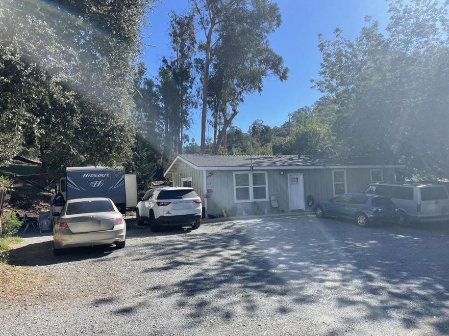 Almost 5 acres of Prunedale offers both privacy and space to grow.  Located just a couple miles away from Highway 101 access, it provides easy access to localk amenities, including Royal Oaks Park, with its family-friendly outdoor activities, and Prunedale Shopping Center.  The property has been recently remodeled and thoughtfully upgraded with numerous desirable features.