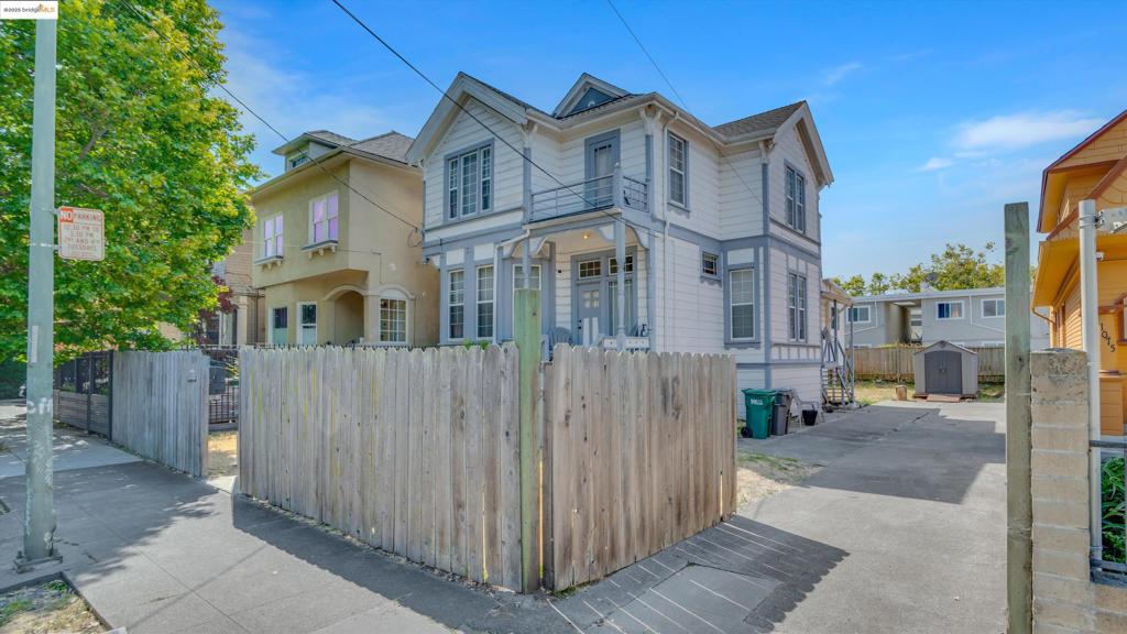 Properties 1 1071 59Th St
