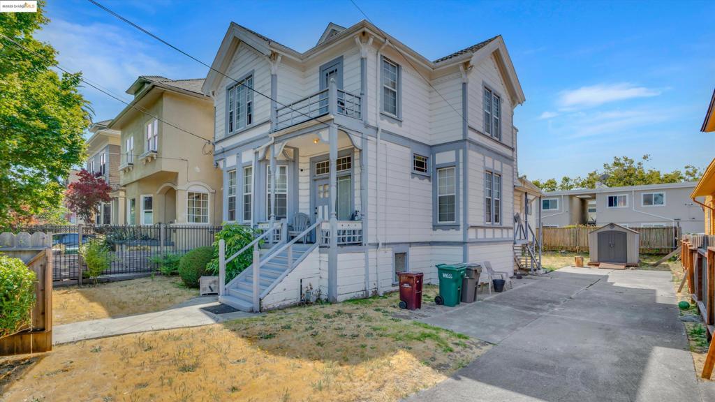 Properties 4 1071 59Th St