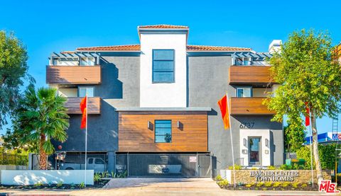 Photo of 6737 De Soto Avenue, Canoga Park, CA 91303 (MLS # 26777051)