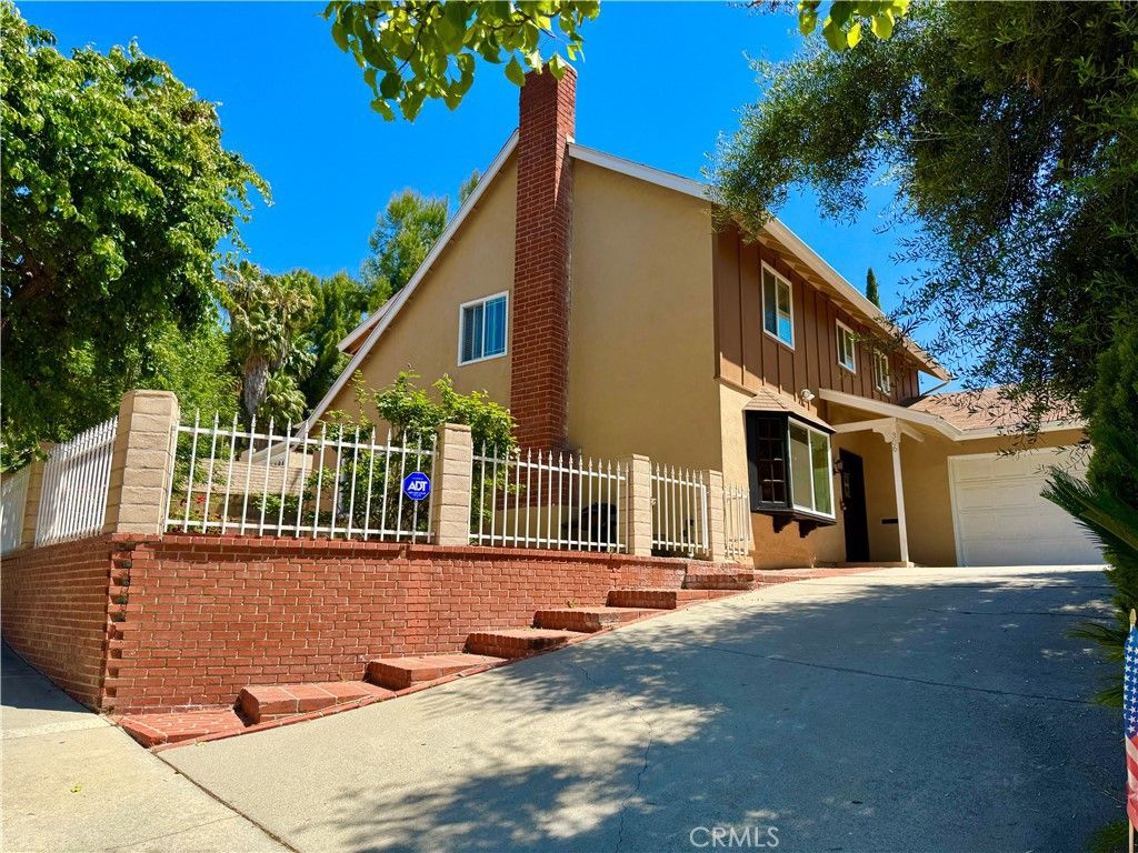 Photo of 306 N Del Sol Lane, Diamond Bar, CA 91765 (MLS # TR25243956)