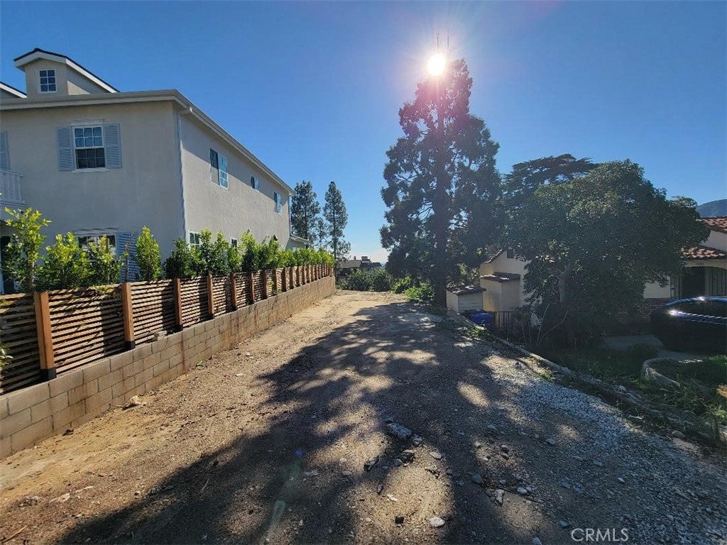 2442 Cross Street