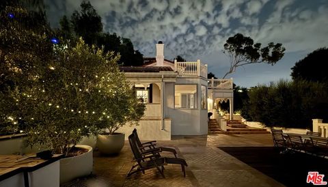 2002 hillcrest road los angeles ca 90068