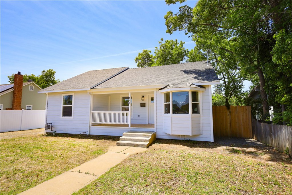 All fixed up and turnkey for a new owner, In the last year, new flooring installed, interior painted, Kitchen updated, bathrooms updated and all in a great neighborhood. The interior shows light and bright with a large living area. Detached 1 car garage has been converted to a shop with concrete patio facing a open back yard ready for you to create the outdoors living area you would like to have.