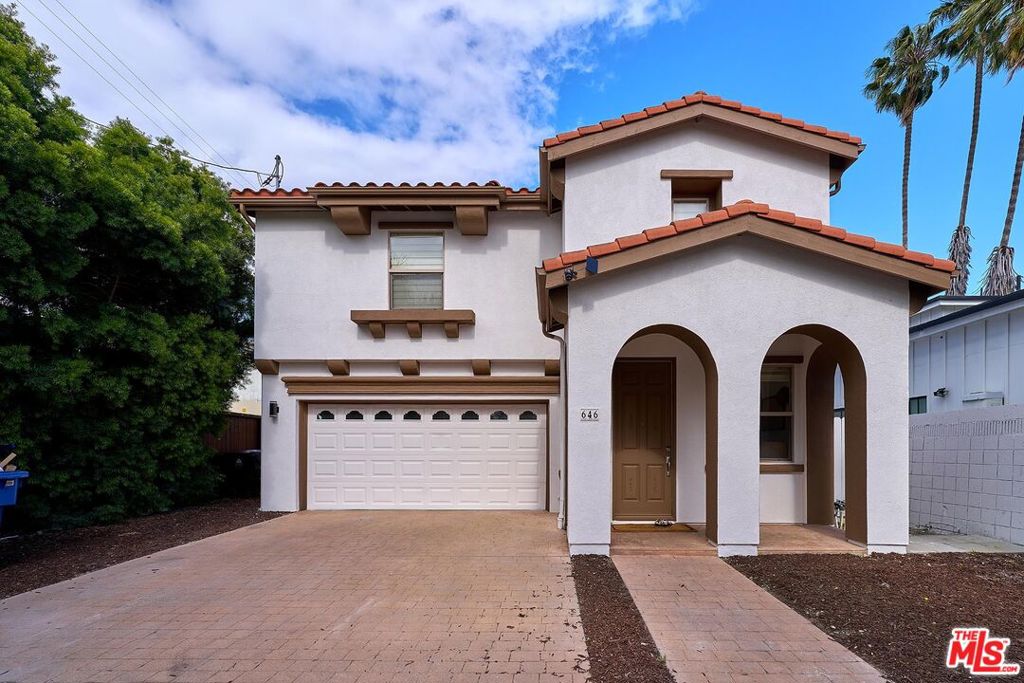 646 N Sierra Bonita Avenue