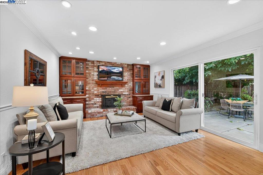 BIRDLAND - Residential