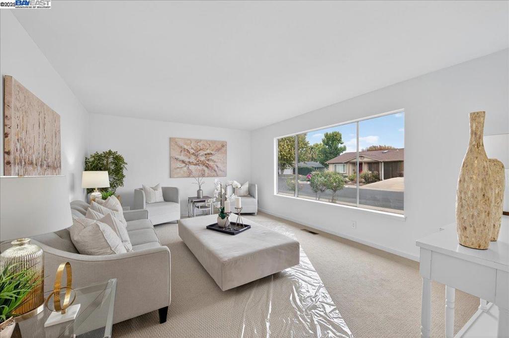 BIRDLAND - Residential