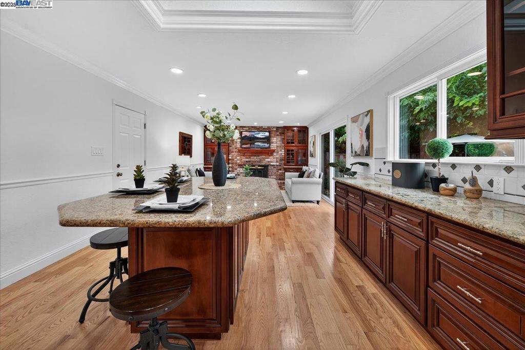 BIRDLAND - Residential