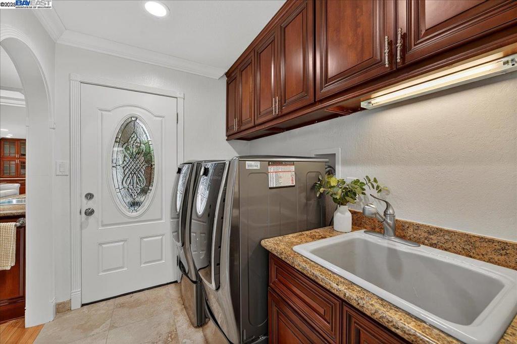 BIRDLAND - Residential