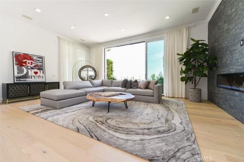 Tiny photo for 7 Via Brezza, Newport Coast, CA 92657 (MLS # OC26016206)