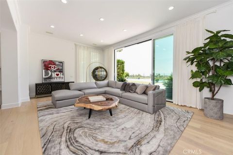 Tiny photo for 7 Via Brezza, Newport Coast, CA 92657 (MLS # OC26016206)