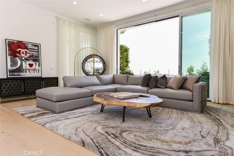 Tiny photo for 7 Via Brezza, Newport Coast, CA 92657 (MLS # OC26016206)