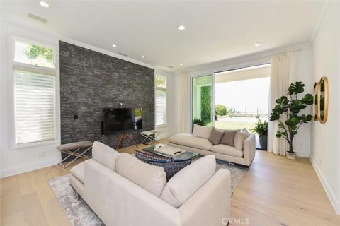 Tiny photo for 7 Via Brezza, Newport Coast, CA 92657 (MLS # OC26016206)