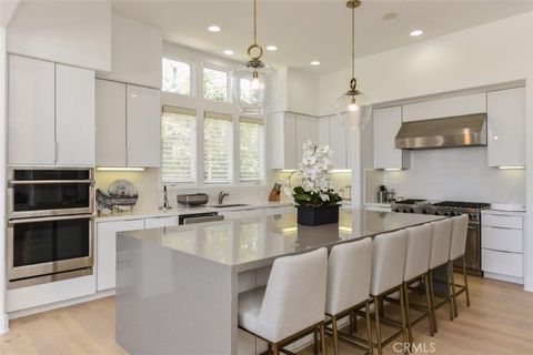 Tiny photo for 7 Via Brezza, Newport Coast, CA 92657 (MLS # OC26016206)