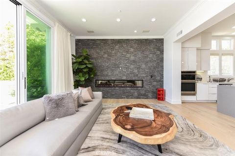 Tiny photo for 7 Via Brezza, Newport Coast, CA 92657 (MLS # OC26016206)