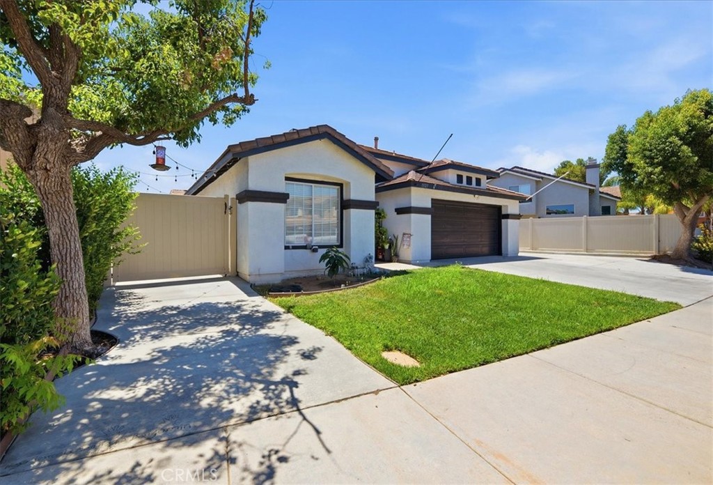 1327 Carriage Lane