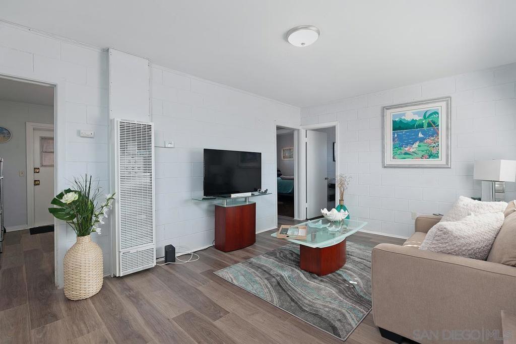 1380 1382 Grove Avenue