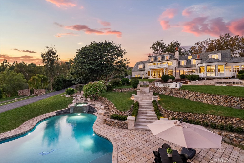 10 Strawberry Lane
