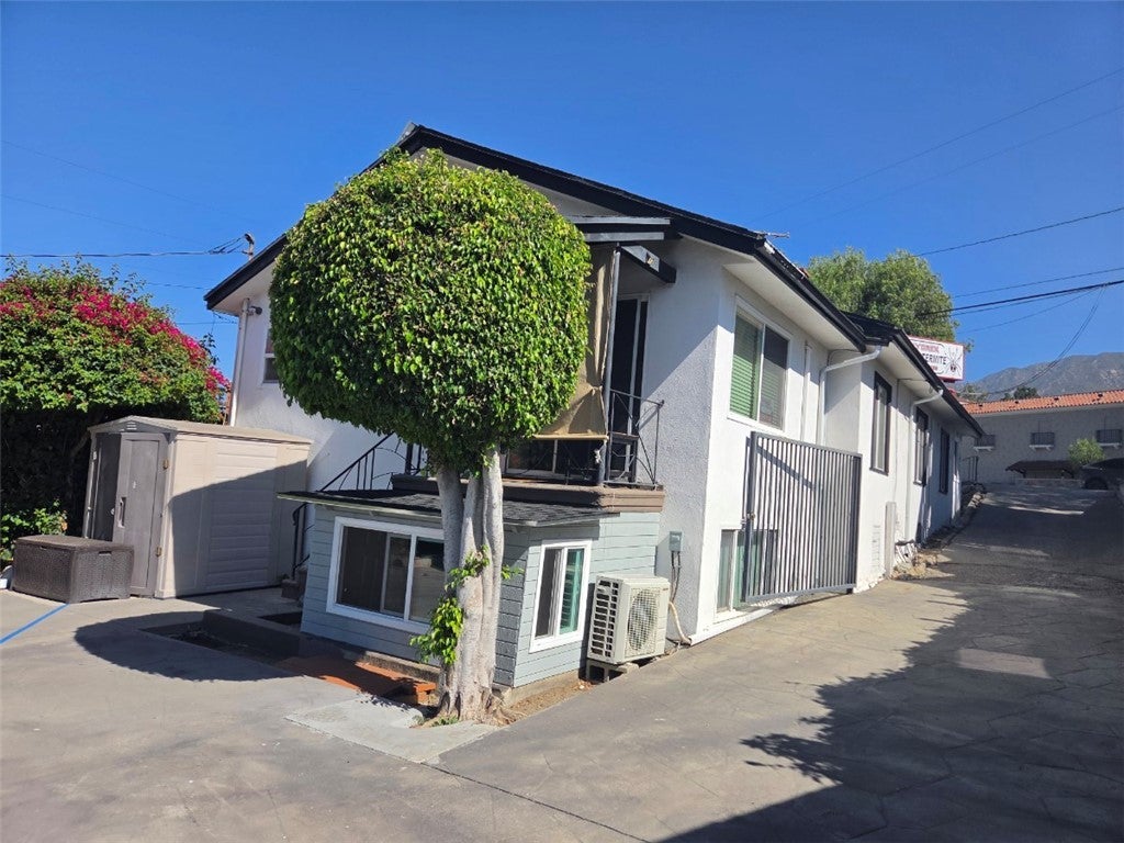 3252 Foothill Boulevard