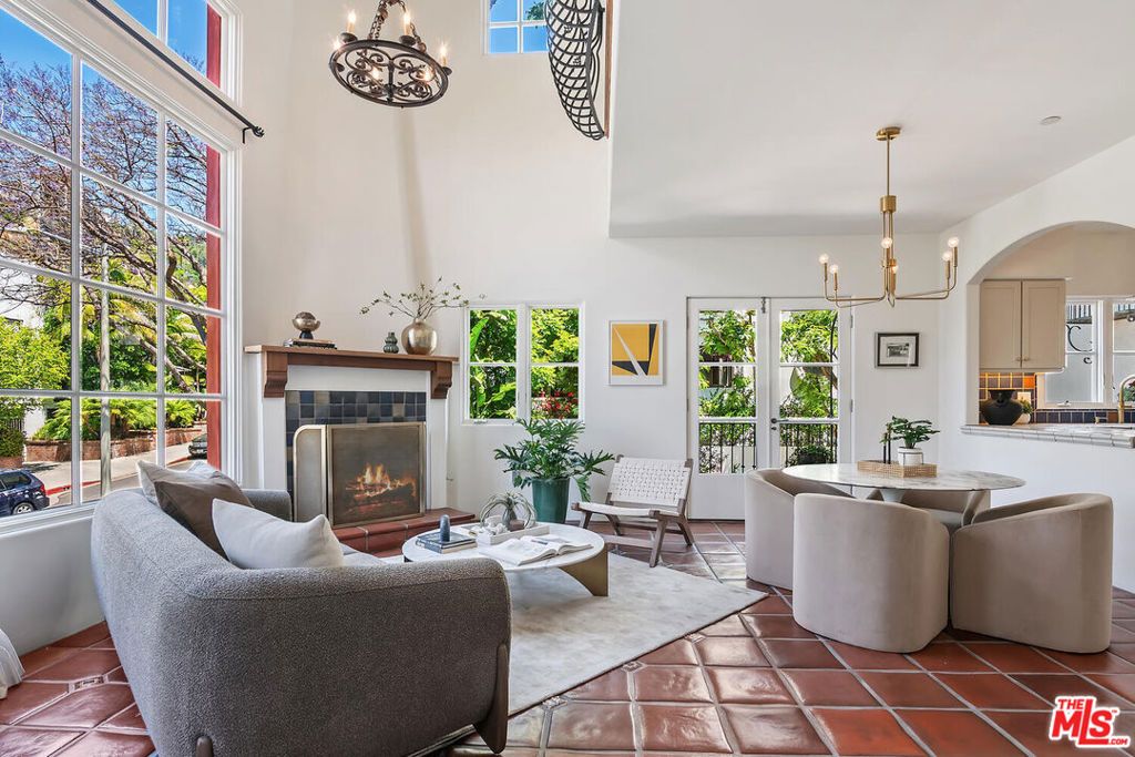 Photo of 1414 N Harper Avenue #4, West Hollywood, CA 90046 (MLS # 25595885)