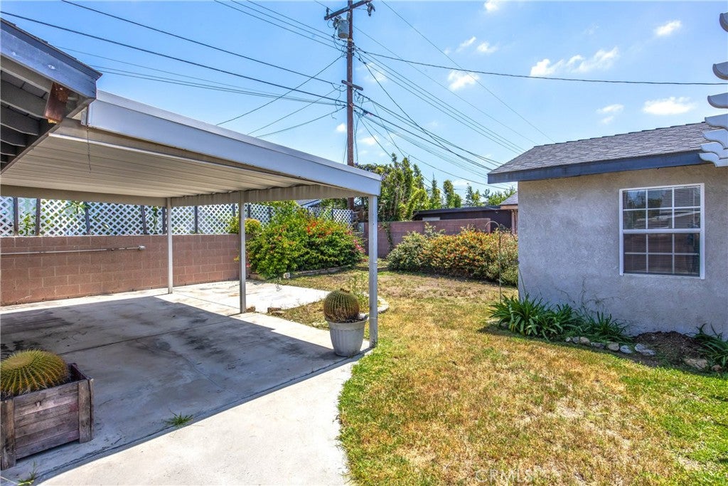 8082 San Heron