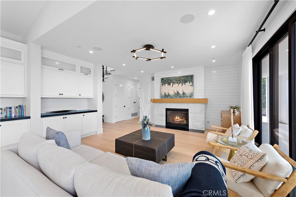 Eastbluff - Macco (EBMO) - Residential Lease