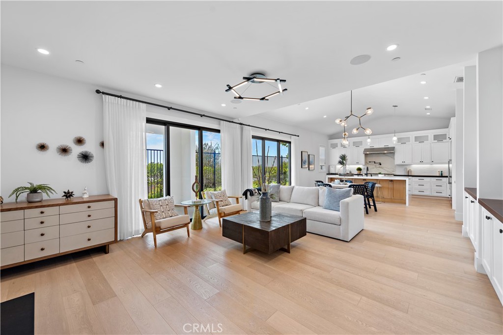 Eastbluff - Macco (EBMO) - Residential Lease